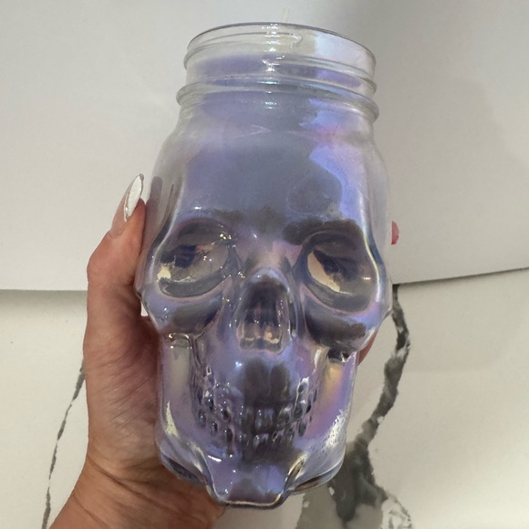 Handmade soy blueberry lavender scented Iridescent Skull Mason Jar candle - Picture 1 of 4